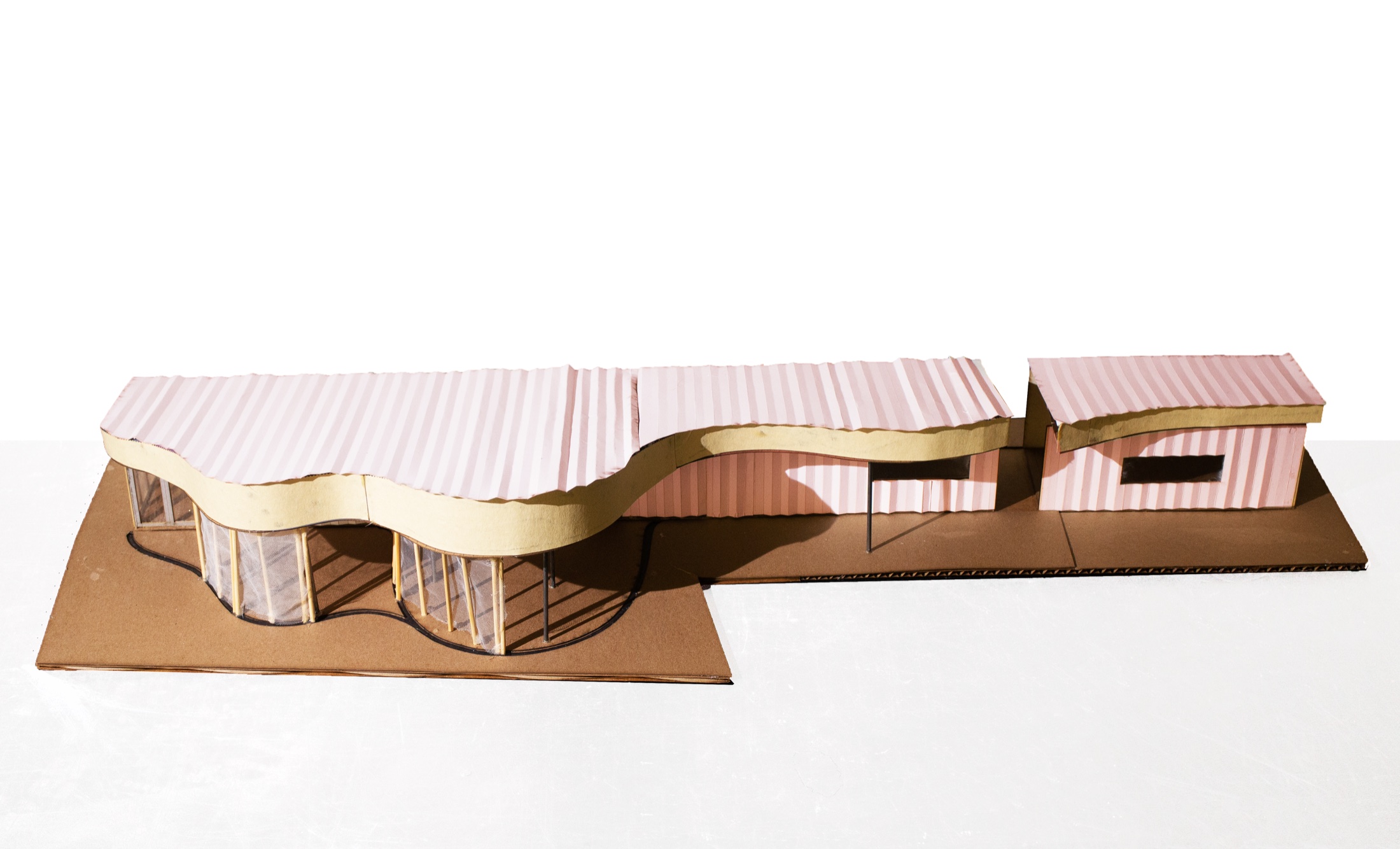 Photograph of the physical model from the side